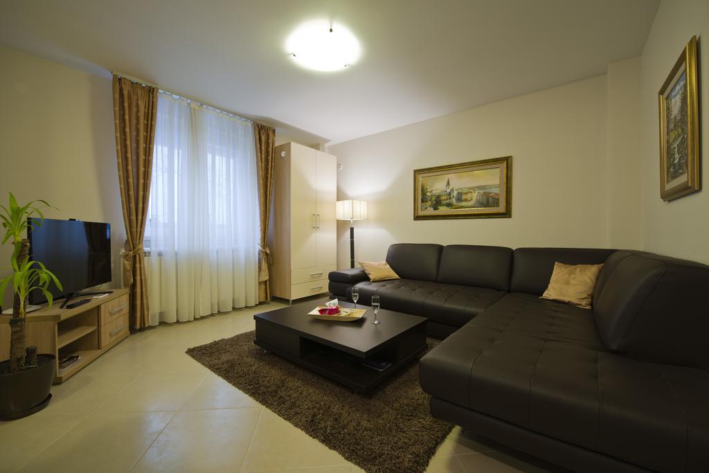 Apartments Jevtic Belgrade Room photo